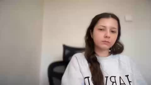 Snapshot of cappuccinokiss chatting on November 2025 06:46:01 AM Emma online show from November 2025 06:46:01 AM