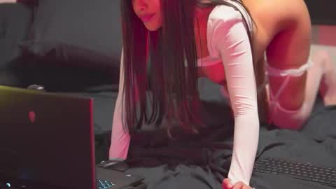 Snapshot of capriciousqueen chatting on September 2025 11:29:01 PM Miyah online show from September 2025 11:29:01 PM