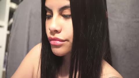 Snapshot of capriciousqueen chatting on December 2025 02:17:01 AM Miyah online show from December 2025 02:17:01 AM