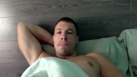 Snapshot of capt_oliver chatting on January 2026 06:26:01 AM follow my twitter online show from January 2026 06:26:01 AM