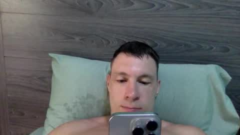 Snapshot of capt_oliver chatting on January 2026 05:12:01 AM follow my twitter online show from January 2026 05:12:01 AM