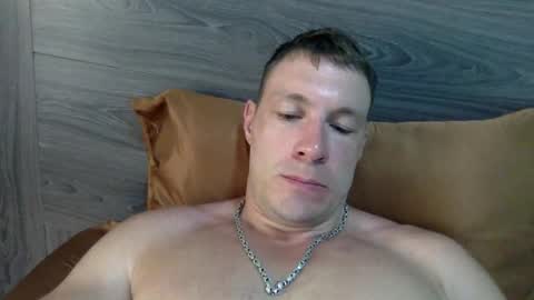 Snapshot of capt_oliver chatting on January 2026 06:07:01 AM follow my twitter online show from January 2026 06:07:01 AM