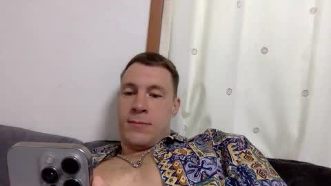 Snapshot of capt_oliver chatting on February 2026 05:11:01 AM follow my twitter online show from February 2026 05:11:01 AM