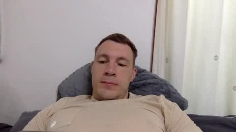 Snapshot of capt_oliver chatting on February 2026 05:23:01 AM follow my twitter online show from February 2026 05:23:01 AM