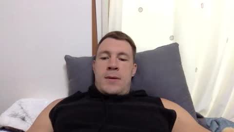 Snapshot of capt_oliver chatting on February 2026 04:29:01 AM follow my twitter online show from February 2026 04:29:01 AM