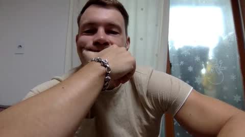 Snapshot of capt_oliver chatting on February 2026 03:25:01 AM follow my twitter online show from February 2026 03:25:01 AM