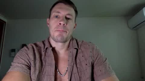 Snapshot of capt_oliver chatting on February 2026 04:21:02 AM follow my twitter online show from February 2026 04:21:02 AM