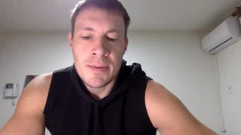 Snapshot of capt_oliver chatting on March 2026 05:08:02 AM follow my twitter online show from March 2026 05:08:02 AM