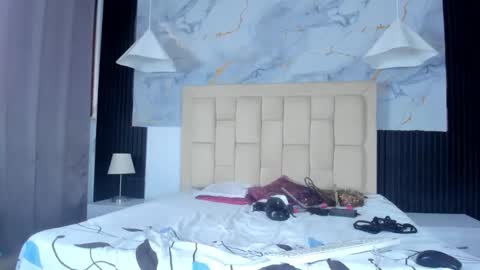 Snapshot of caraiosh_ chatting on December 2025 02:33:01 PM Cara online show from December 2025 02:33:01 PM