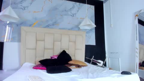 Snapshot of caraiosh_ chatting on February 2026 02:38:01 PM Cara online show from February 2026 02:38:01 PM