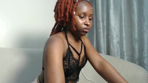 caramel online show from November 2025 08:32:01 PM