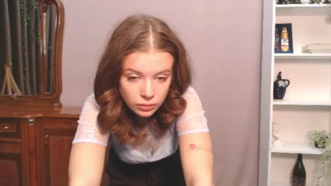Snapshot of carangi_lisa chatting on June 2026 06:50:01 PM Mila online show from June 2026 06:50:01 PM