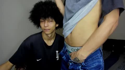 Carlos and Cristian  online show from November 2025 08:42:01 PM