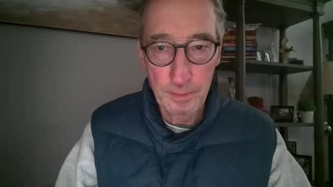 Snapshot of caressluving chatting on February 2025 12:57:01 AM Caressluving online show from February 2025 12:57:01 AM