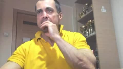 Snapshot of carin_the_body chatting on June 2026 06:52:02 AM Laz online show from June 2026 06:52:02 AM