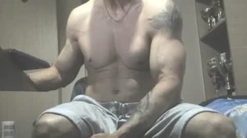 Snapshot of carin_the_body chatting on July 2026 02:05:17 AM Laz online show from July 2026 02:05:17 AM