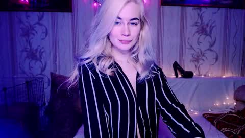 Snapshot of carinfox chatting on February 2026 02:48:01 AM Carin online show from February 2026 02:48:01 AM