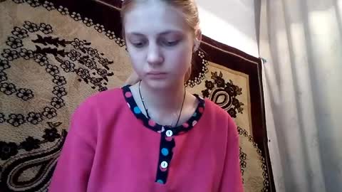 Snapshot of carissaalderson chatting on May 2026 03:24:02 AM Kira online show from May 2026 03:24:02 AM