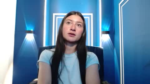 Snapshot of caritoluna_ chatting on November 2025 03:41:01 AM Carito online show from November 2025 03:41:01 AM