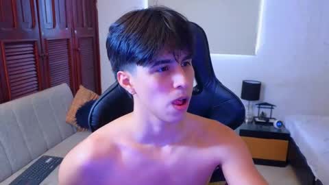 carl_dixon online show from October 2025 06:28:02 PM