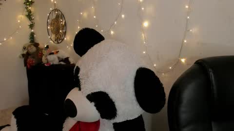 Carla online show from December 2025 03:55:02 AM