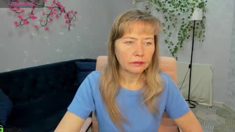 Carla Vogue online show from November 2025 02:58:01 AM