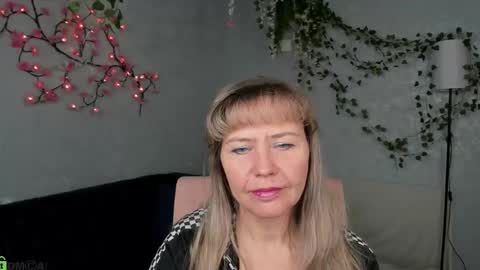 Carla Vogue online show from December 2025 10:53:01 AM