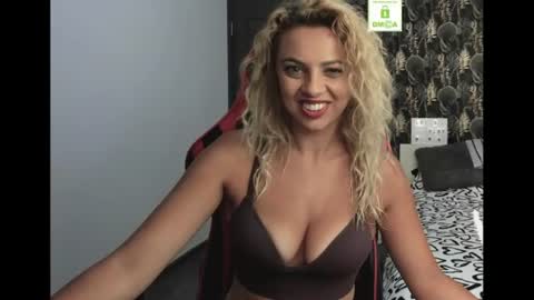 Snapshot of carlastacefun chatting on August 2026 03:43:02 PM CarlaStaceFun online show from August 2026 03:43:02 PM