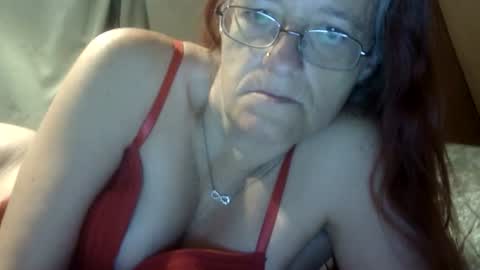 carleeswoman08 online show from June 2026 11:45:02 AM