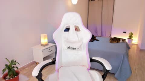 Alejandra online show from December 2025 01:56:02 AM