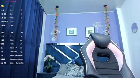 carlie Evans online show from December 2024 01:17:01 PM