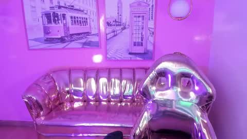 CARLYE   online show from January 2025 03:51:01 AM