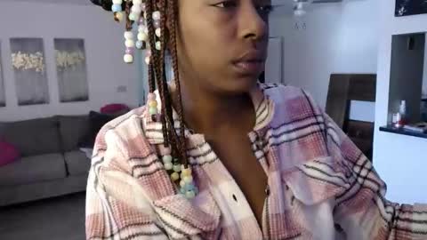 Carlie online show from December 2025 05:55:02 PM