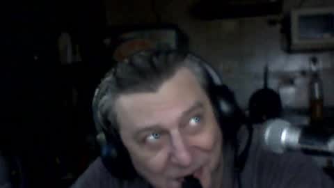 Snapshot of carlos712009 chatting on July 2026 07:04:01 AM carlos712009 online show from July 2026 07:04:01 AM