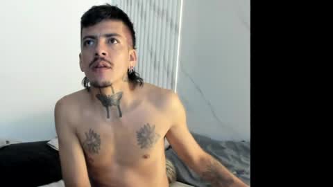 carlosroyal1789 online show from May 2026 10:52:02 AM