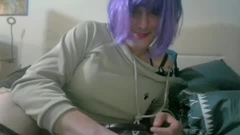 Snapshot of carlsgood chatting on April 2026 01:27:02 PM Samantha Foxey online show from April 2026 01:27:02 PM