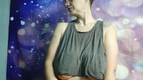 Carly Smiles online show from February 2026 11:51:01 AM