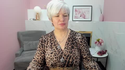 Snapshot of carmensoft chatting on December 2024 09:20:02 PM Carmen online show from December 2024 09:20:02 PM