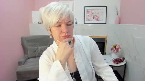 Snapshot of carmensoft chatting on December 2024 03:30:01 AM Carmen online show from December 2024 03:30:01 AM