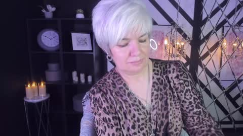 Snapshot of carmensoft chatting on December 2024 03:08:01 AM Carmen online show from December 2024 03:08:01 AM