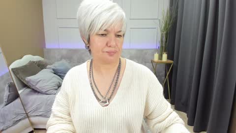 Snapshot of carmensoft chatting on December 2024 12:09:02 AM Carmen online show from December 2024 12:09:02 AM