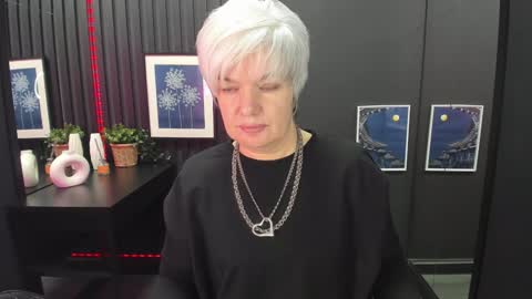 Snapshot of carmensoft chatting on January 2025 08:43:01 PM Carmen online show from January 2025 08:43:01 PM