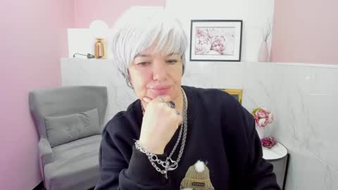 Snapshot of carmensoft chatting on January 2025 08:52:02 PM Carmen online show from January 2025 08:52:02 PM