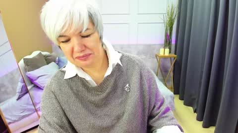 Snapshot of carmensoft chatting on January 2025 08:43:01 PM Carmen online show from January 2025 08:43:01 PM