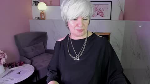 Snapshot of carmensoft chatting on January 2025 12:18:01 AM Carmen online show from January 2025 12:18:01 AM