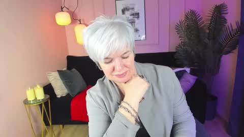 Snapshot of carmensoft chatting on February 2025 12:48:01 AM Carmen online show from February 2025 12:48:01 AM