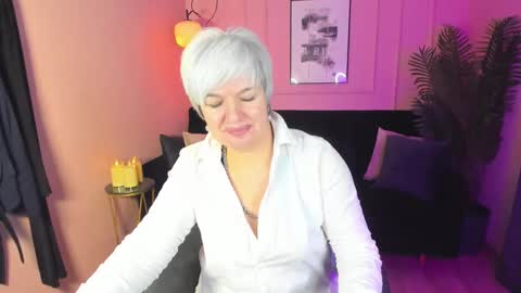 Snapshot of carmensoft chatting on February 2025 03:12:01 AM Carmen online show from February 2025 03:12:01 AM