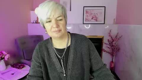 Snapshot of carmensoft chatting on September 2025 08:57:01 PM Carmen online show from September 2025 08:57:01 PM