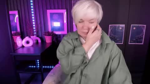 Snapshot of carmensoft chatting on November 2025 09:24:02 PM Carmen online show from November 2025 09:24:02 PM