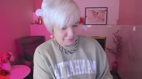 Carmen online show from February 2026 08:42:02 PM